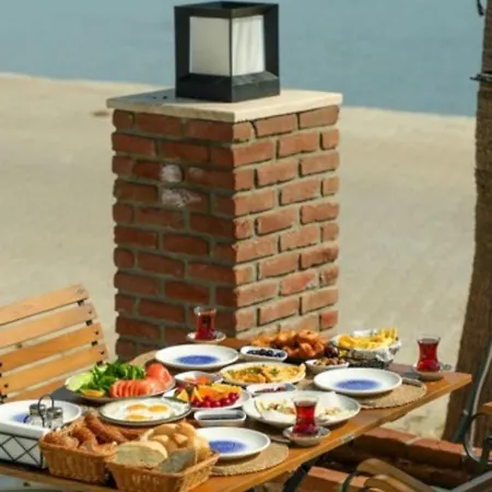 Dut Selimiye Hotel